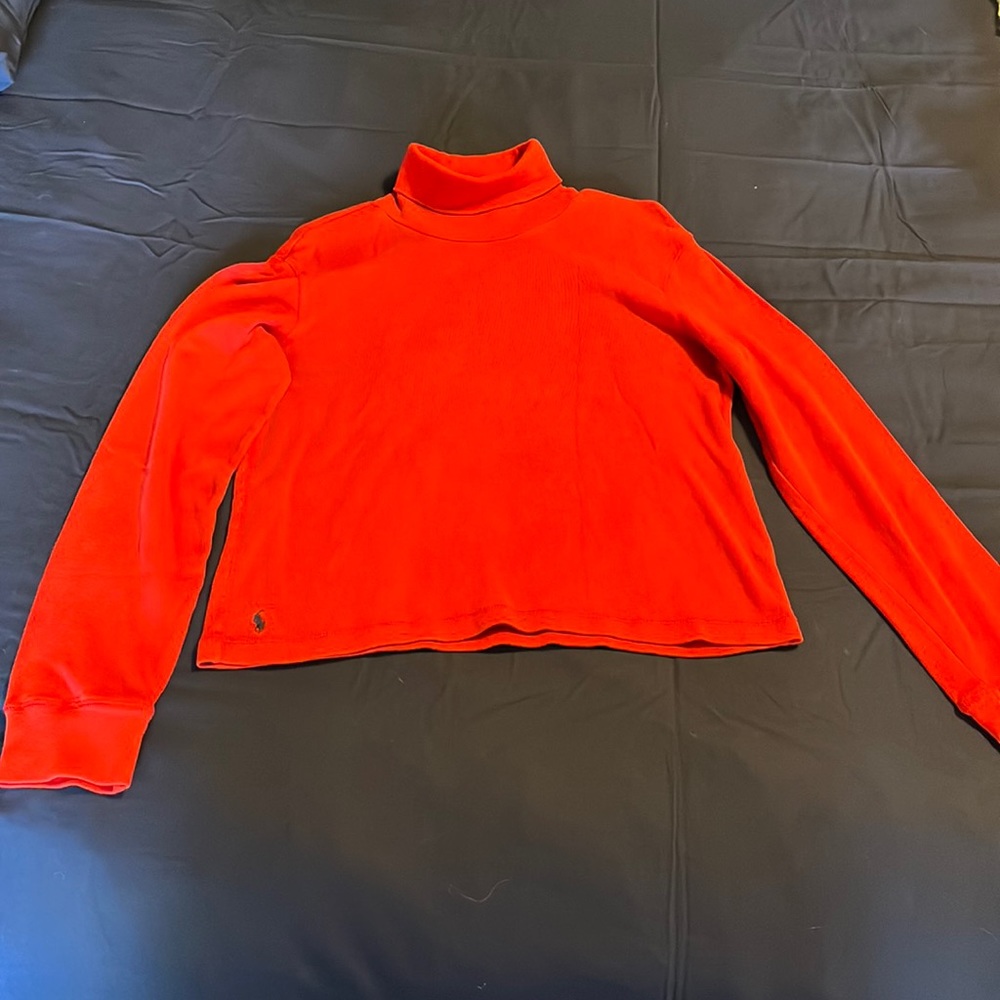 Turtle neck shirt